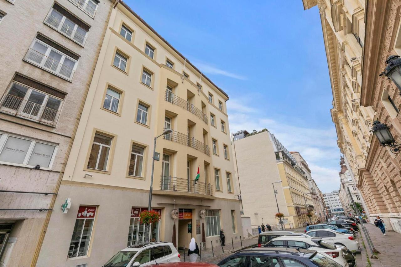 Апартаменти Family Hub In Centre Братислава