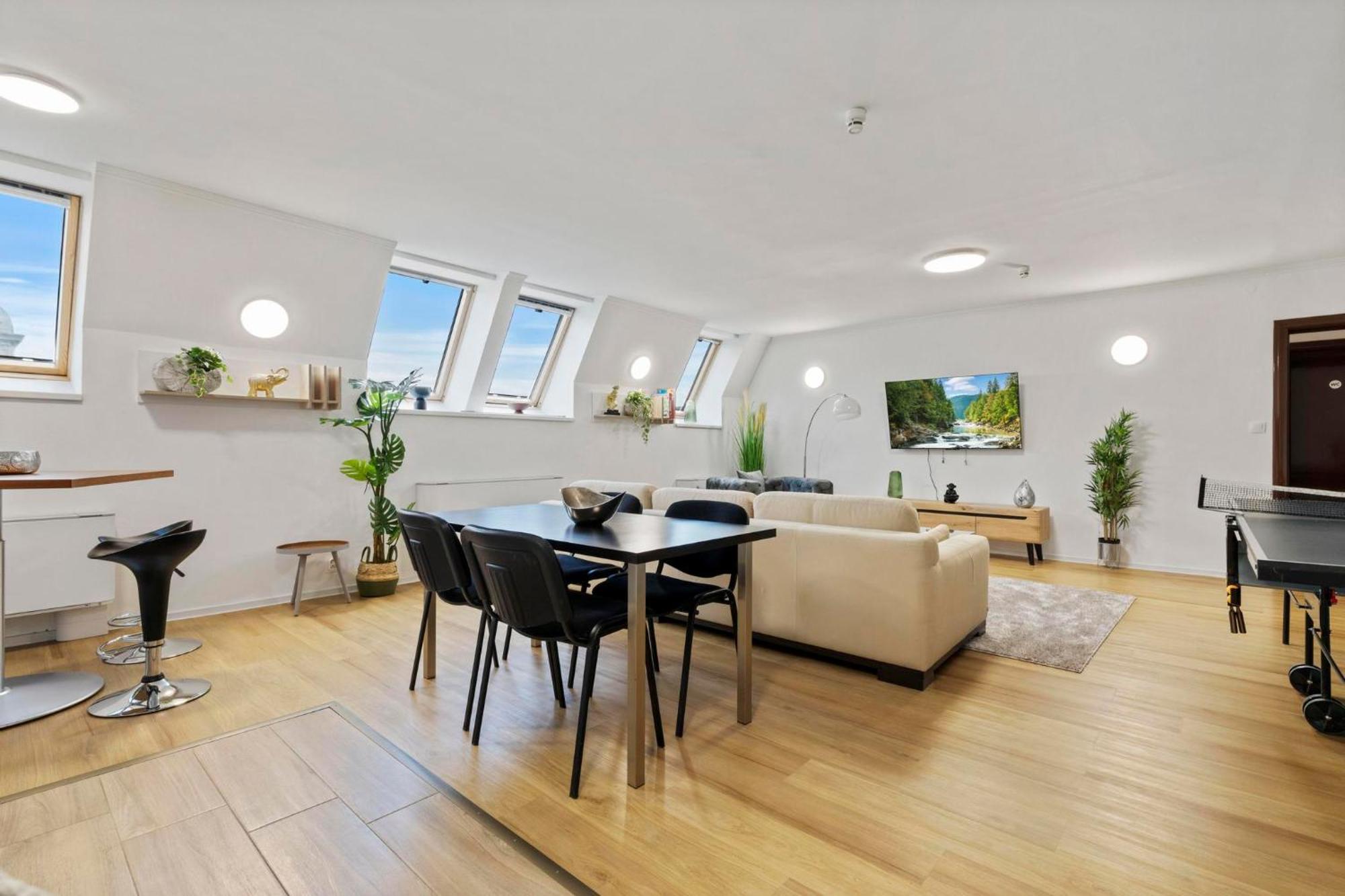 Family Hub In Centre Апартаменти